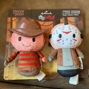 💥Hallmark Itty Bittys - Freddy vs Jason *collectors edition*